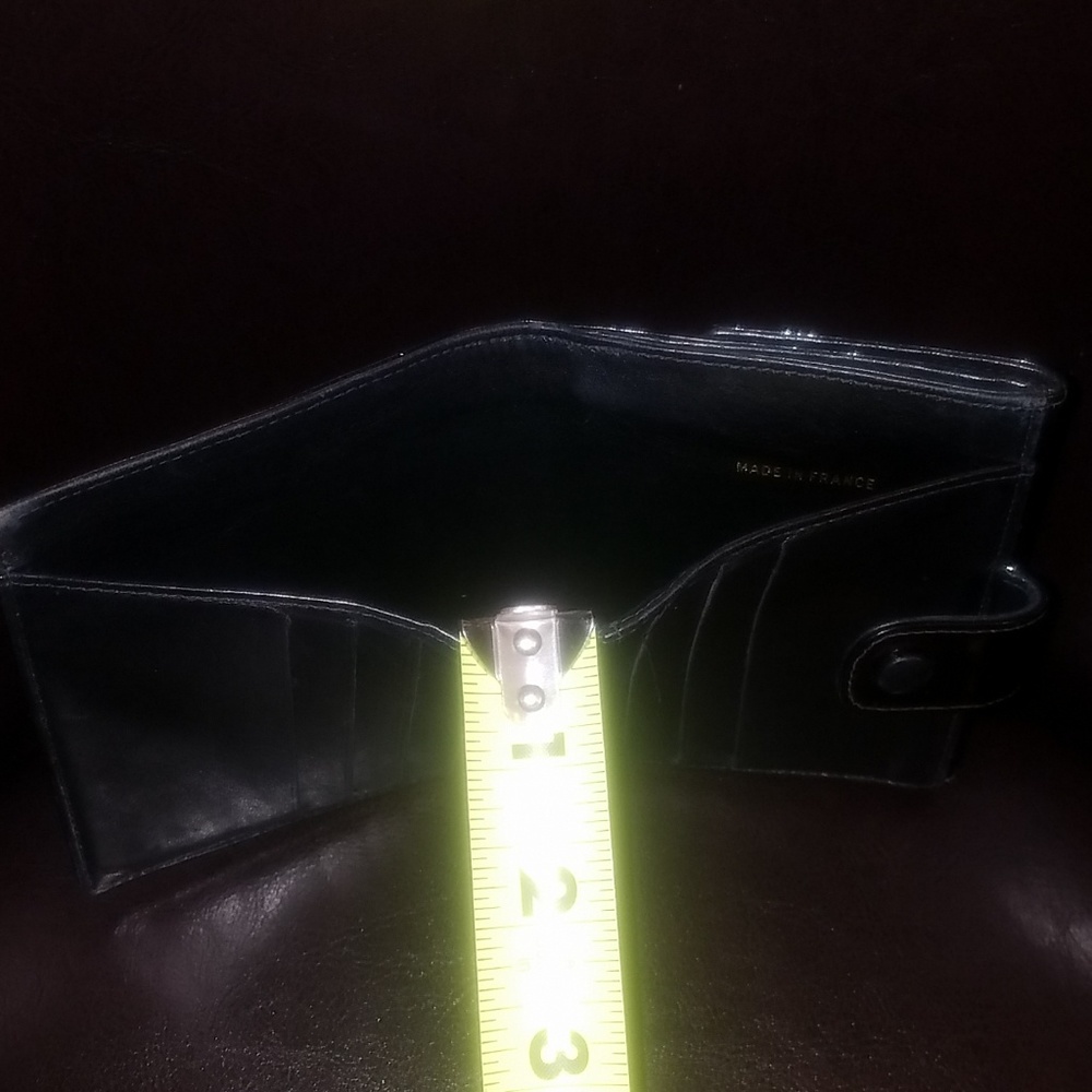 Chanel Wallet - Picture 4 of 7